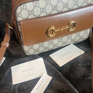 Brown and Tan Leather Handbag Gucci Horsebit 1995 small GG supreme